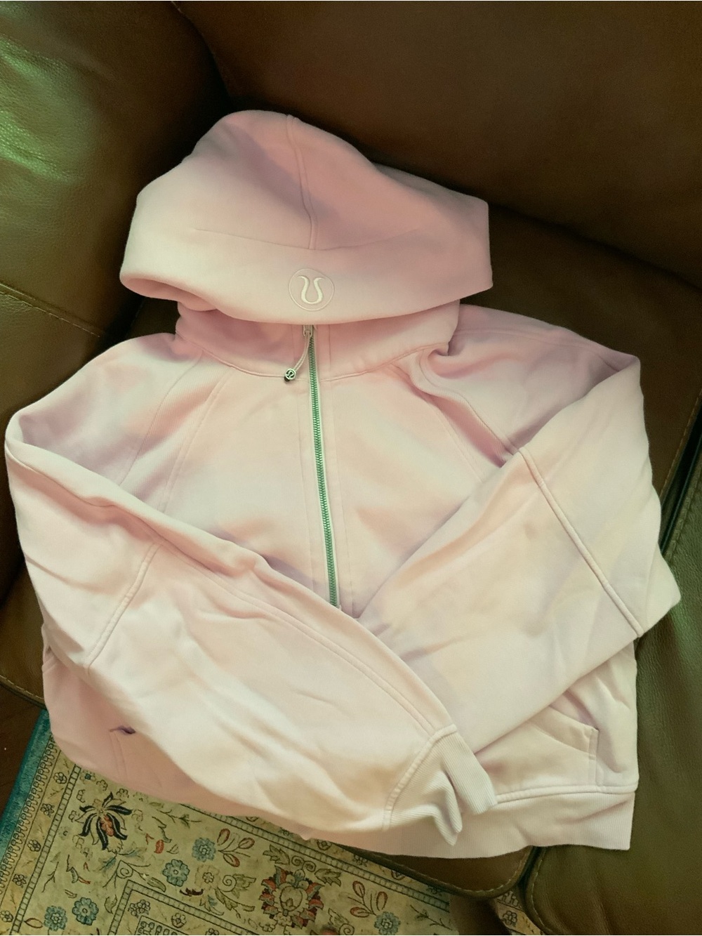 lululemon Women’s Cropped Scuba full-zip VGUC